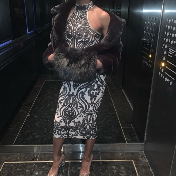 Nude and black sequins midi dress - Picture 1 of 3